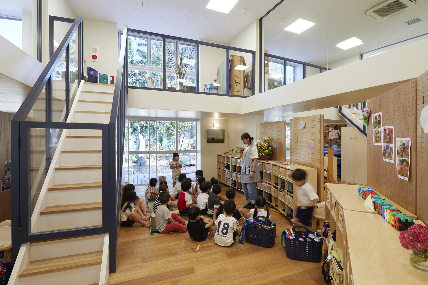 幼兒園樓梯間墻面設(shè)計有哪些重點？